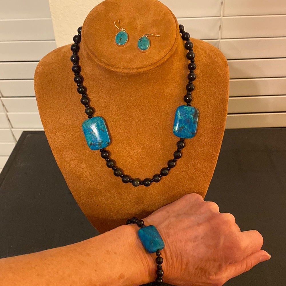 Necklace, Bracelet and Earring Set